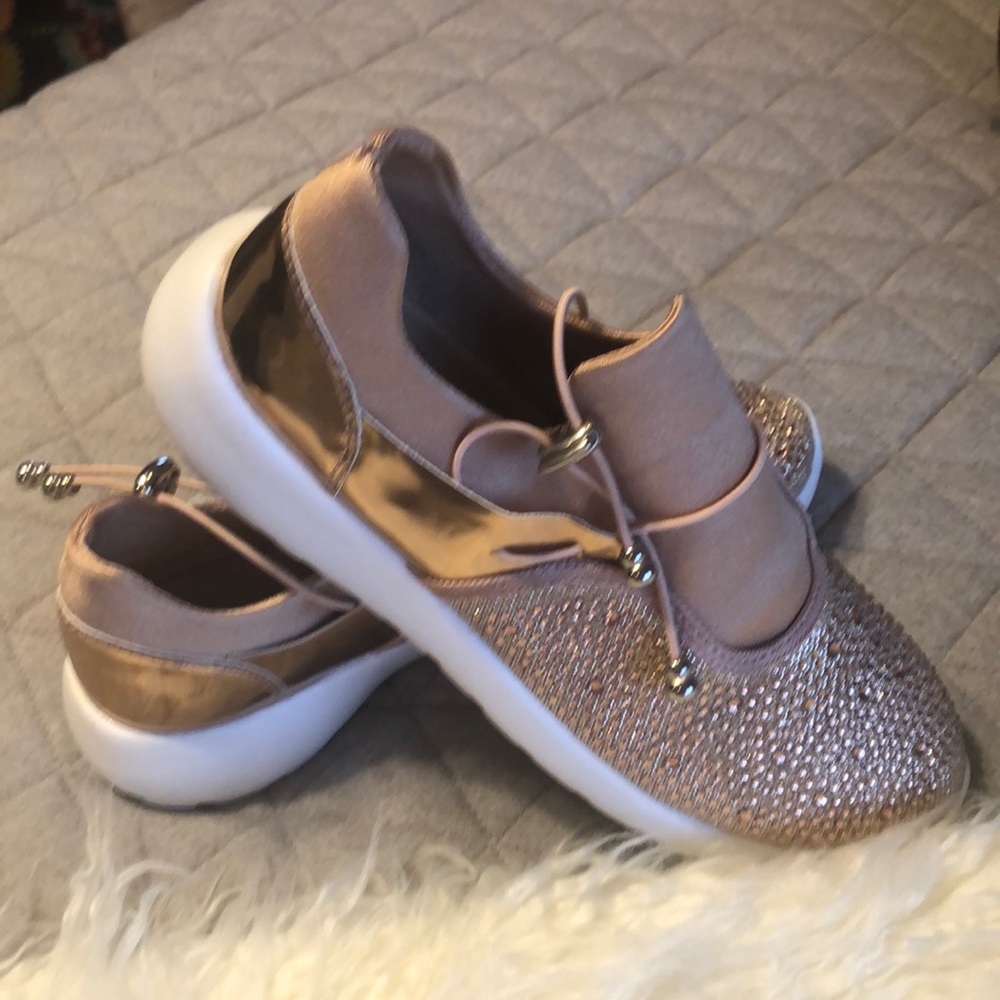 Dress shoes